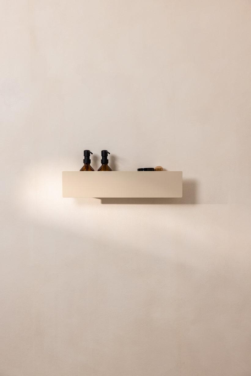 Duschablage SHEA in puristischem Design, ideal für Dusche und Bad, organisiert Pflegeprodukte stilvoll.