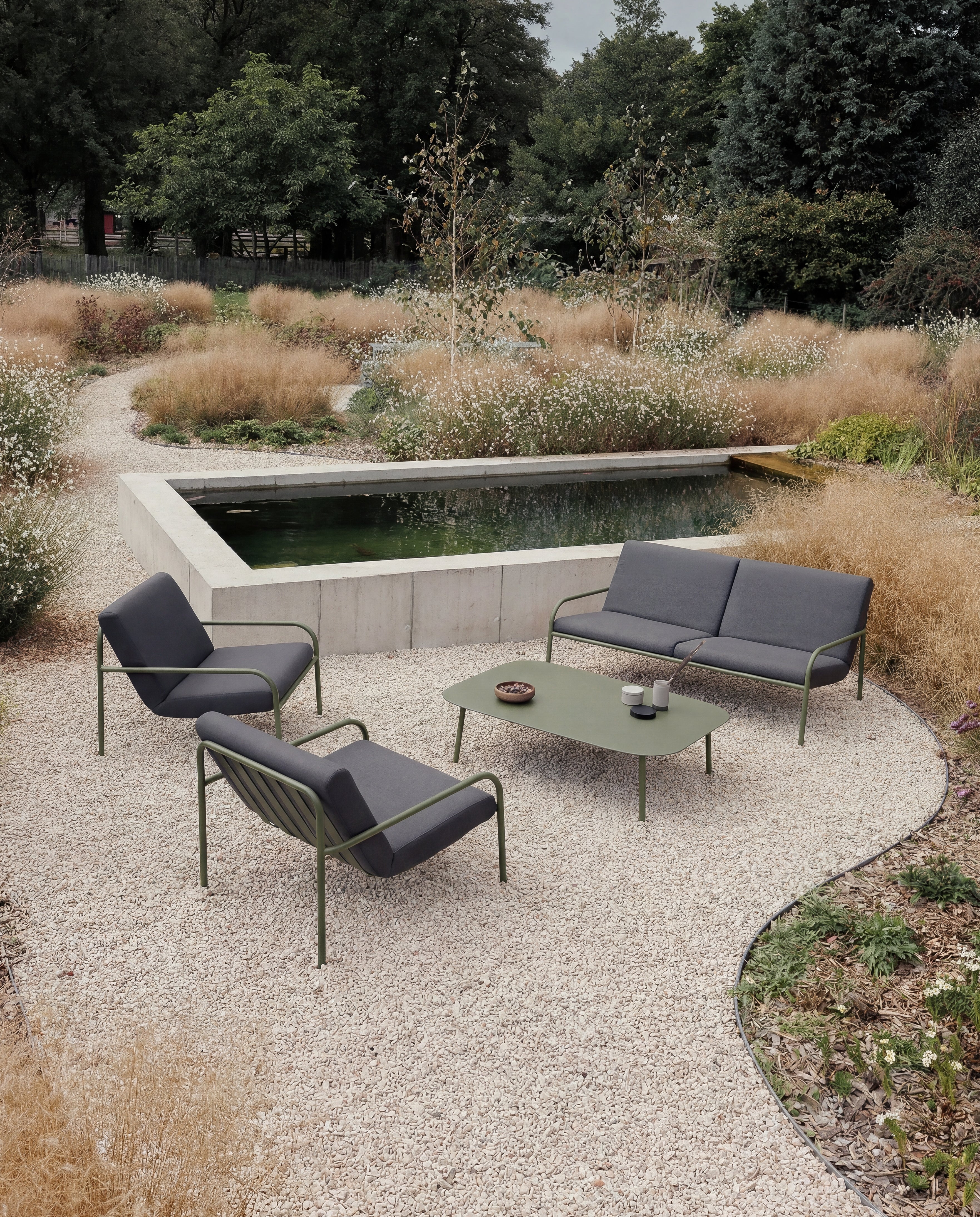 ENSEMBLE DE SALON DE JARDIN (4 pièces)