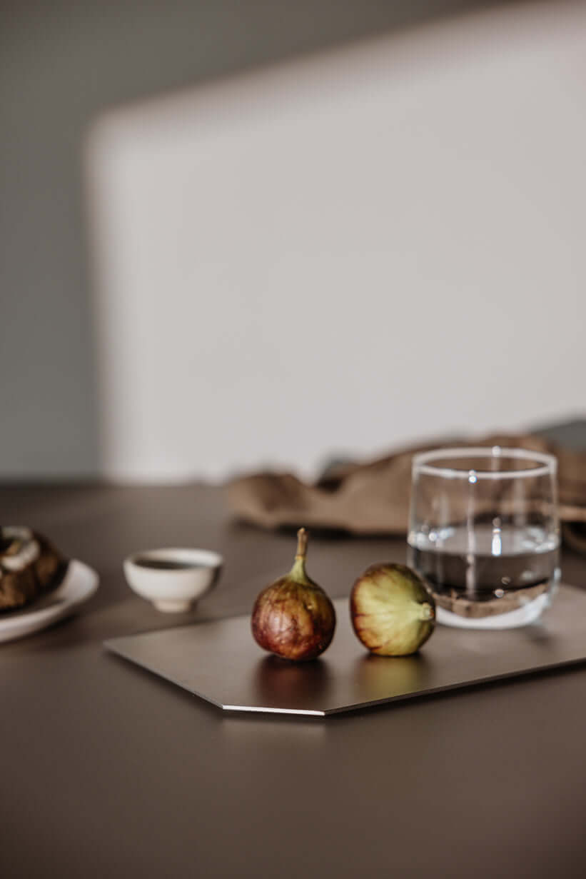 DECORATIVE TRAY RAW T