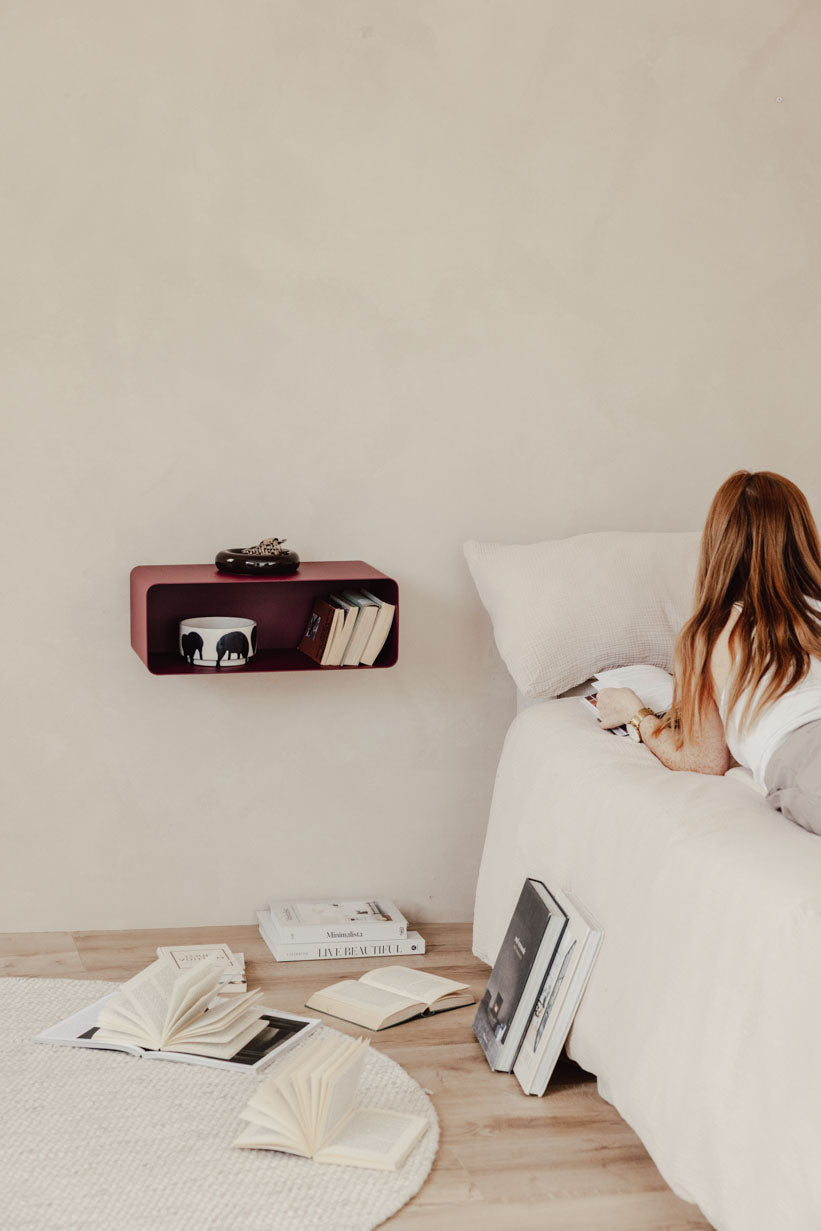 HÄNGENDER NACHTTISCH NELIO