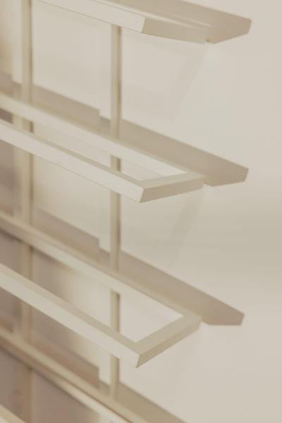 WEINREGAL VINIA - Metallbude